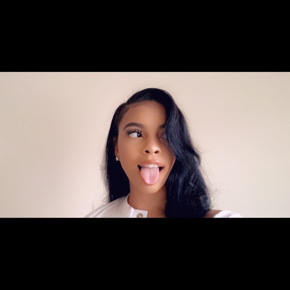 Meet your Posher, Nuri - Picture 1 of 1